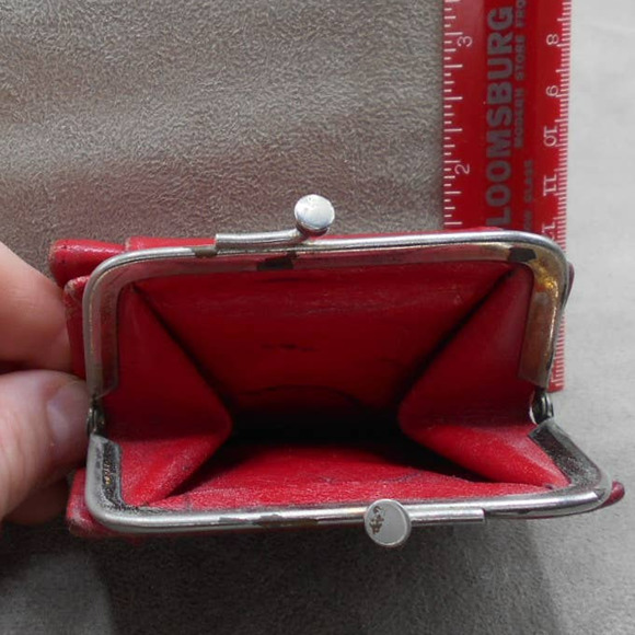 Rolf's Vintage Red Cowhide Change Purse Kiss Lock Coin Purse Wallet - Picture 4 of 9
